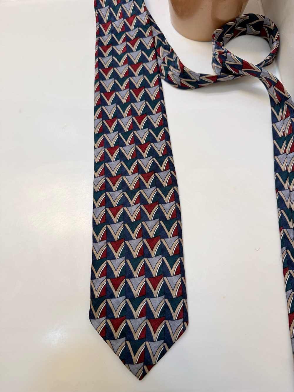 Classic Geometric Pattern Men's Tie in Navy, Red & Silver Nordstrom